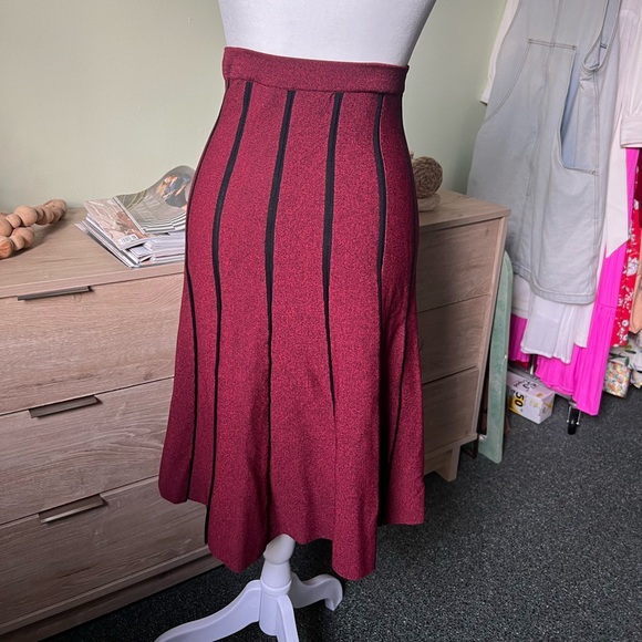 Maroon Black Pleated High-Waist Sweater Stretch Modest Midi Knee-Length Skirt S - Picture 5 of 16